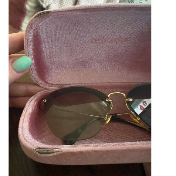 Miu Miu green sunglasses - Picture 4 of 9